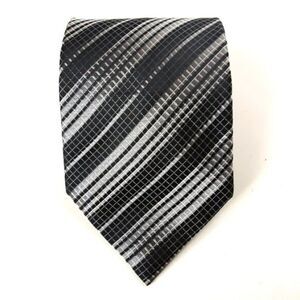 Kenneth Cole New York Men Silk Tie